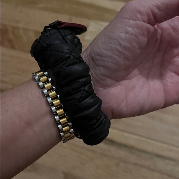 Mz Wallace Black Quilted Wristlet Pouch - Picture 2 of 9